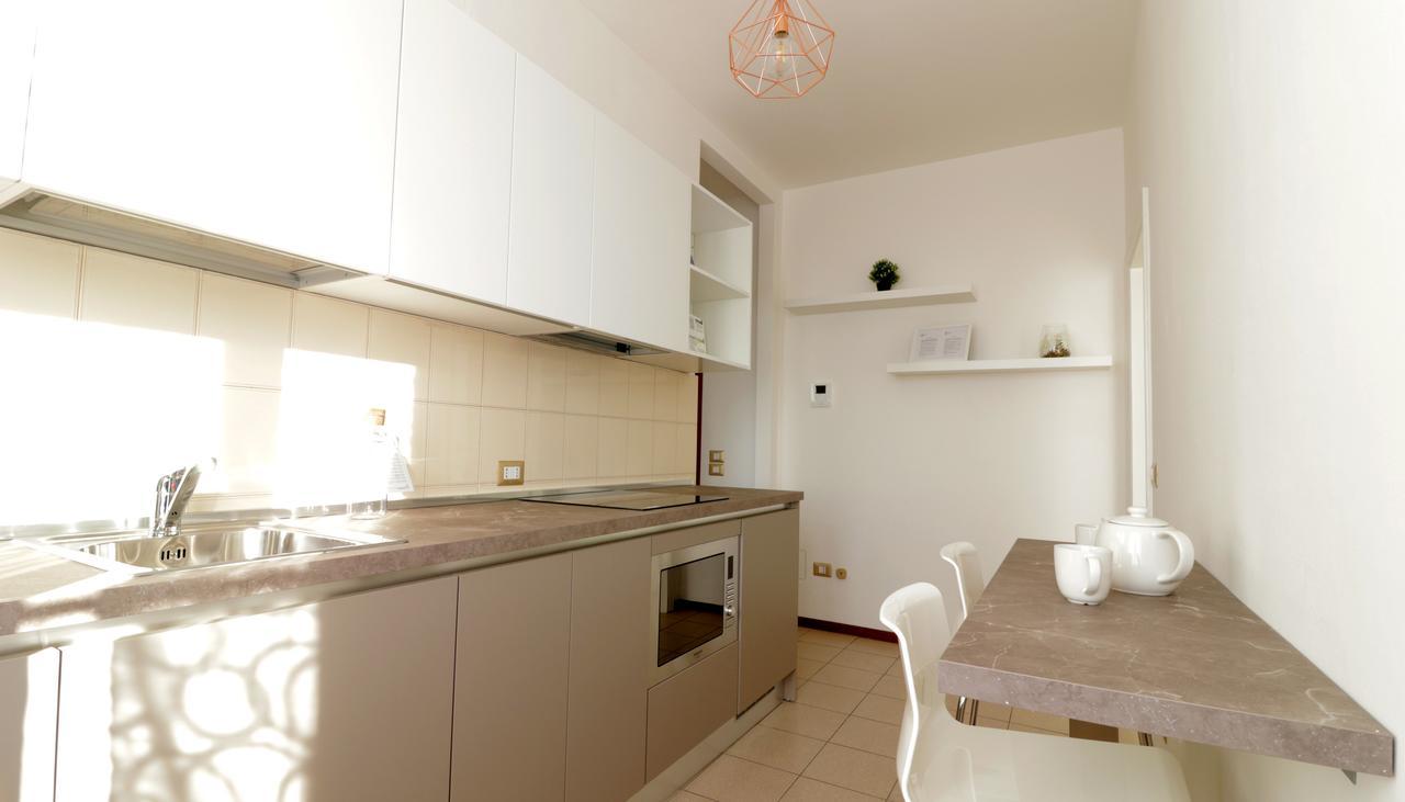 Italianway-Bergognone 47 Flat Apartment Milan Bagian luar foto