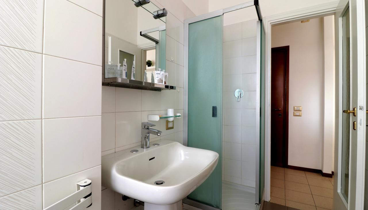 Italianway-Bergognone 47 Flat Apartment Milan Bagian luar foto